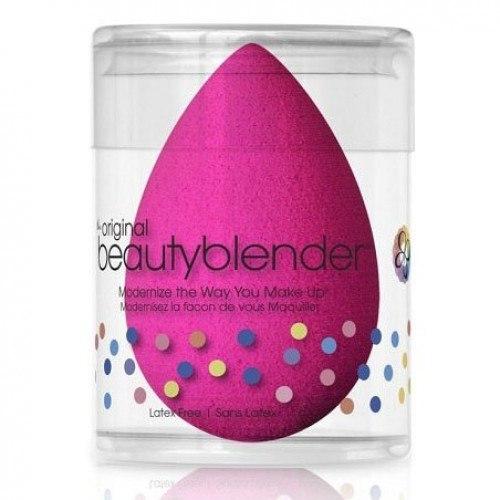 Спонж Beautyblender - специальный каплеобразный спонж для нанесения тональных средств. 02