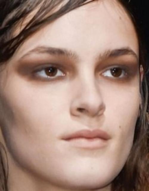 Ох не спится, пишу пост о трендах в макияже осень 2015. 04