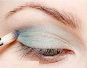 Дневной макияж глаз (уроки яркого макияжа). 04