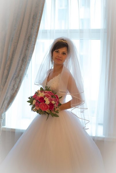 Евгения Борисова http://vk.com/id52698376. Прическа и макияж невесты. 01