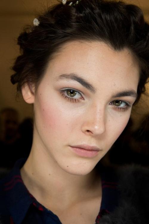 5 хитростей макияжа для красивых скул. 01