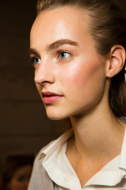 5 хитростей макияжа для красивых скул. 03