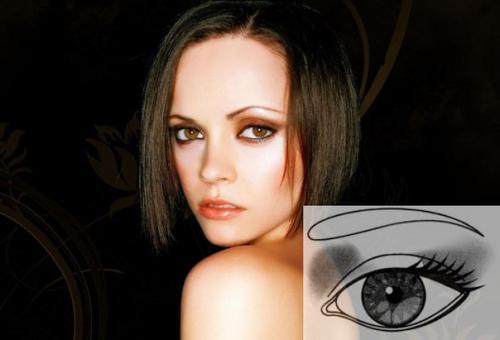 Как подобрать макияж глаз по форме глаз. Секреты красоты? 

Мы подбираем макияж по форме глаз.