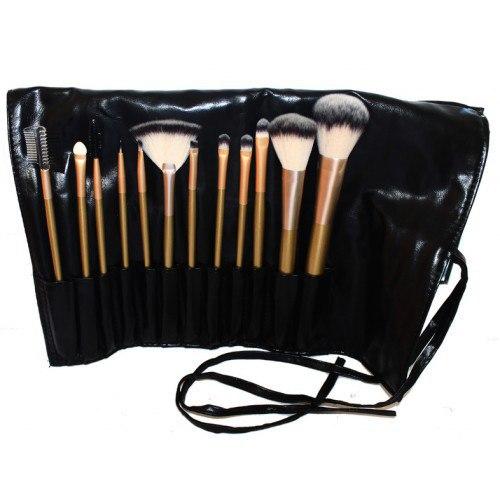 В наличии.  Кисти для макияжа с каждым днем становится все более востребованным товаром. 01