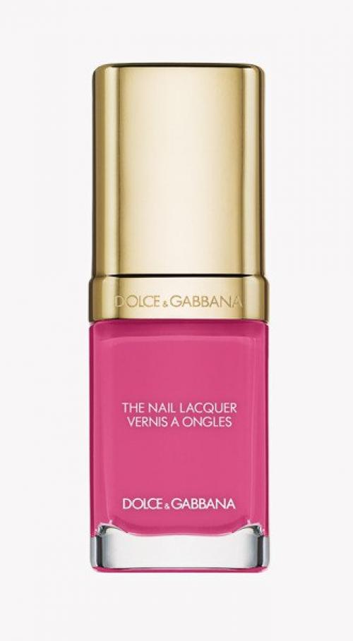 Выходные в самом разгаре, а мы знакомим вас, красотки с новостями косметики от самым известных брэндов! 01