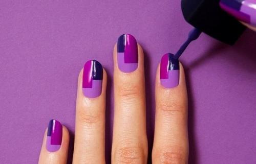 Модный маникюр.  Графические линии, матовое покрытие и трендовые цвета - в этом маникюре собраны все самые яркие фишки сезона. 04