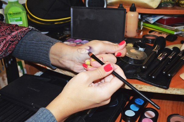 Научиться краситься за один день перед следующими праздничками) , Велком на Мейк для себя! =). 05