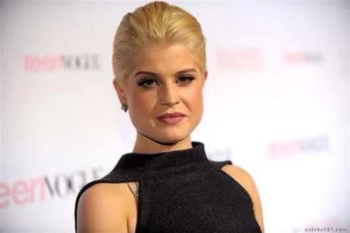 Треугольная форма лица. 02