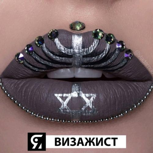 Наверное, сестрёнка - это единственный человек во вселенной, который позволит мне сотворить с собой такоооэ? 05