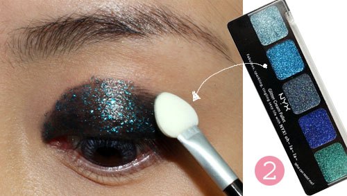 Пошаговая инструкция использования глиттера в вечернем макияже лица. 02 Пошаговая инструкция использования глиттера в вечернем макияже лица. 02