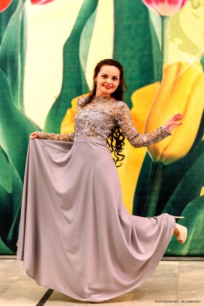 Выглядеть как женщина – это целая наука. Столько всего нужно женщине освоить.