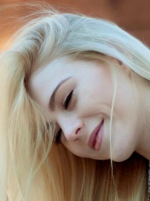 Вновь и вновь чудесная скайлин армельдейн] участвует в большом проекте Street Look]. 05