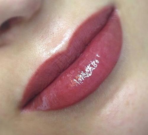 Перманентный макияж идеально подойдет вам, если вы: 02