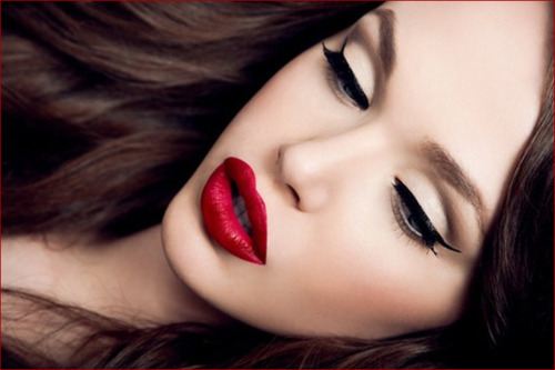 Цвет платья и макияж. Черное платье и макияж. 04