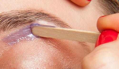 Воск, пинцет или нить: мы выбираем оптимальный способ коррекции бровей. 02 Воск, пинцет или нить: мы выбираем оптимальный способ коррекции бровей. 02