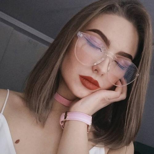 Макияж под очки: как избежать эффекта крошечных глаз. 01