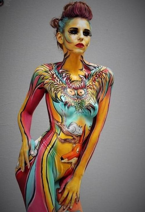 Боди - арт (англ. 01