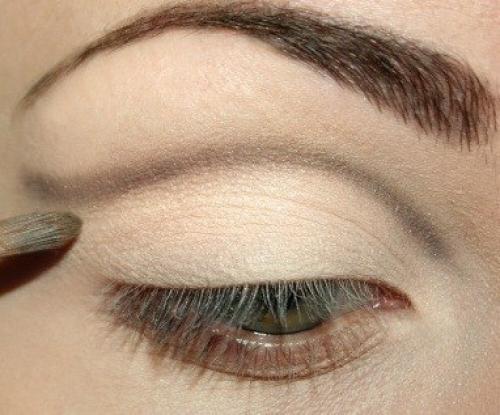 Мы подчеркиваем загадочность зеленых глаз: подходящие и неподходящие оттенки? 02 Мы подчеркиваем загадочность зеленых глаз: подходящие и неподходящие оттенки? 02