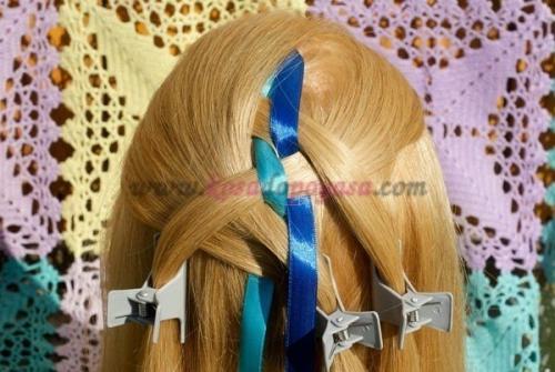 Коса из трех прядей с двумя лентами. 04 Коса из трех прядей с двумя лентами. 04