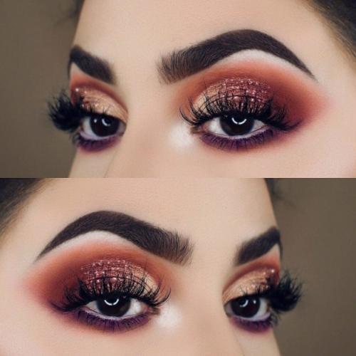 К карим глазам используйте серые и черные тени, которые вы можете растушевать с помощью аппликатора. 03