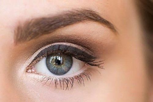 Дневной макияж глаз со стрелками. 08