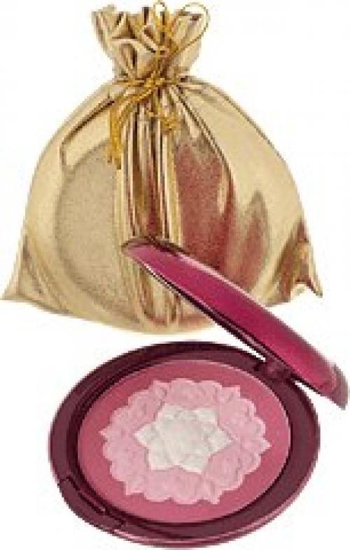 Как правильно наносить румяна? 04 Как правильно наносить румяна? 04