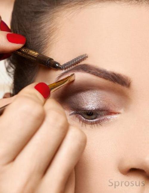 Окрашивание бровей и ресниц в салоне красоты: важная процедура и отличный эффект! 02