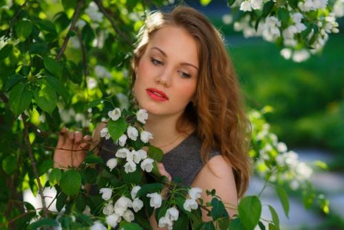 Девчонки!  Мы занимаем свободные часы на бесплатный урок по макияжу! 05