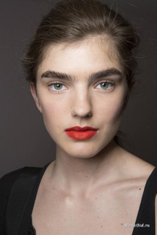 Модные тенденции макияжа бровей 2017. 01 Модные тенденции макияжа бровей 2017. 01
