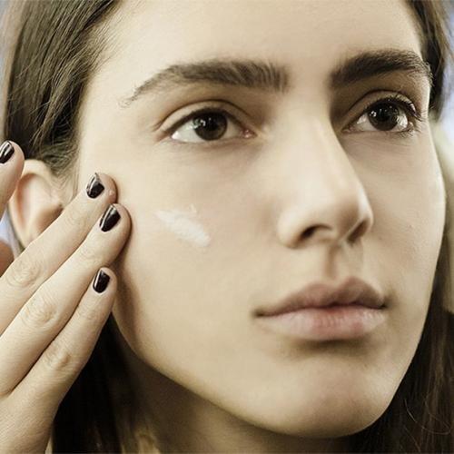 Невероятно стойкие тональные средства Armani Prima. 01 Невероятно стойкие тональные средства Armani Prima. 01