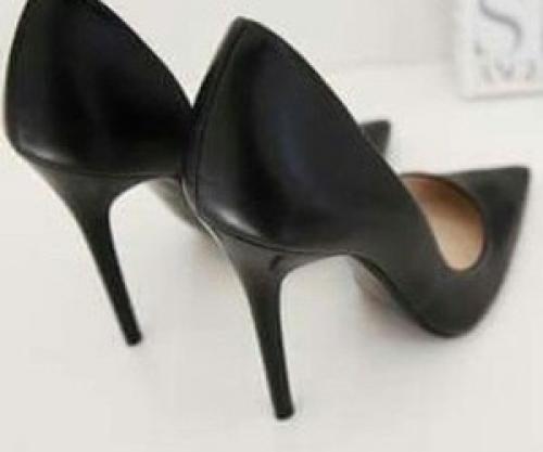 Привет, ребята.  Я конечно не знаю, но бывает что некоторые из нас очень волнуются, по поваду выпускнова. 03