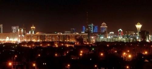 POV Айлин.  Мы с Никитой смотрели на город, как вдруг ему кто-то позвонил и у него сразу упало настроение. 01