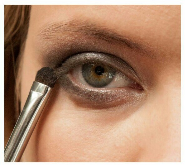 В наличии трио запеченных теней для век Звездное небо. 05