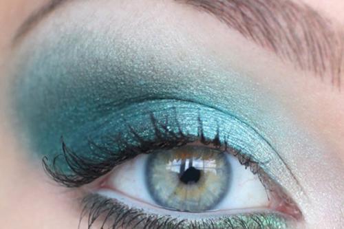 Мы выбираем тени по цвету глаз. 01