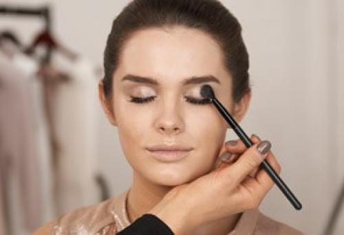 Макияж в стиле КИМ кардашьян. 01 Макияж в стиле КИМ кардашьян. 01