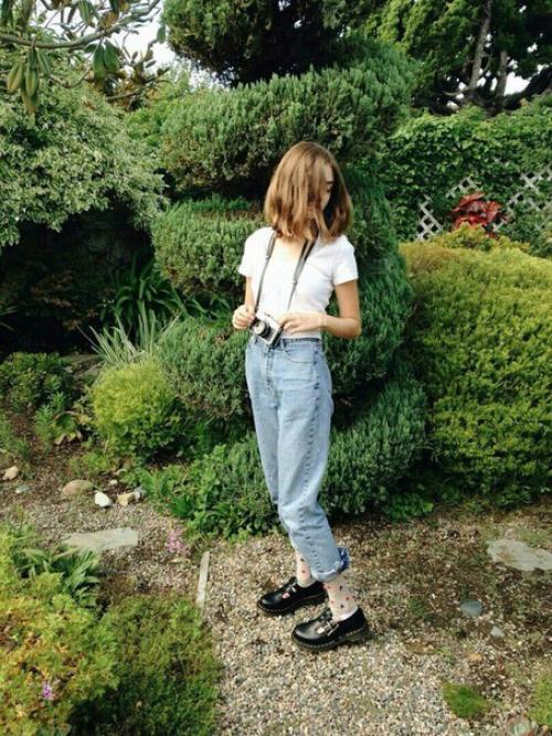 Как научиться красить глаза подводкой? 01 Как научиться красить глаза подводкой? 01