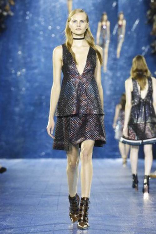 Попасть в сказку: Mary Katrantzou представила новую коллекцию весна - лето 2016. 03