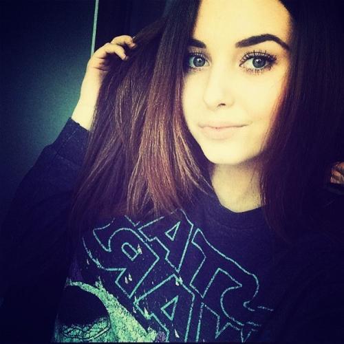 Ребят.  Я бы хотела рассказать о новой героине и ее подруге. 01 Ребят.  Я бы хотела рассказать о новой героине и ее подруге. 01