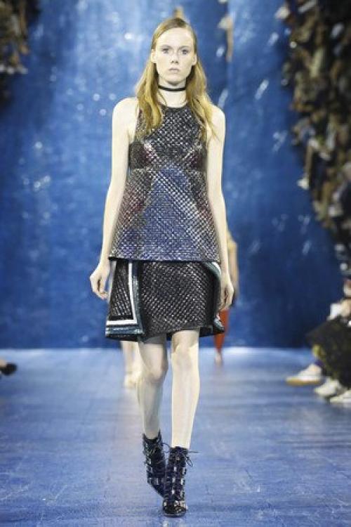 Попасть в сказку: Mary Katrantzou представила новую коллекцию весна - лето 2016. 05